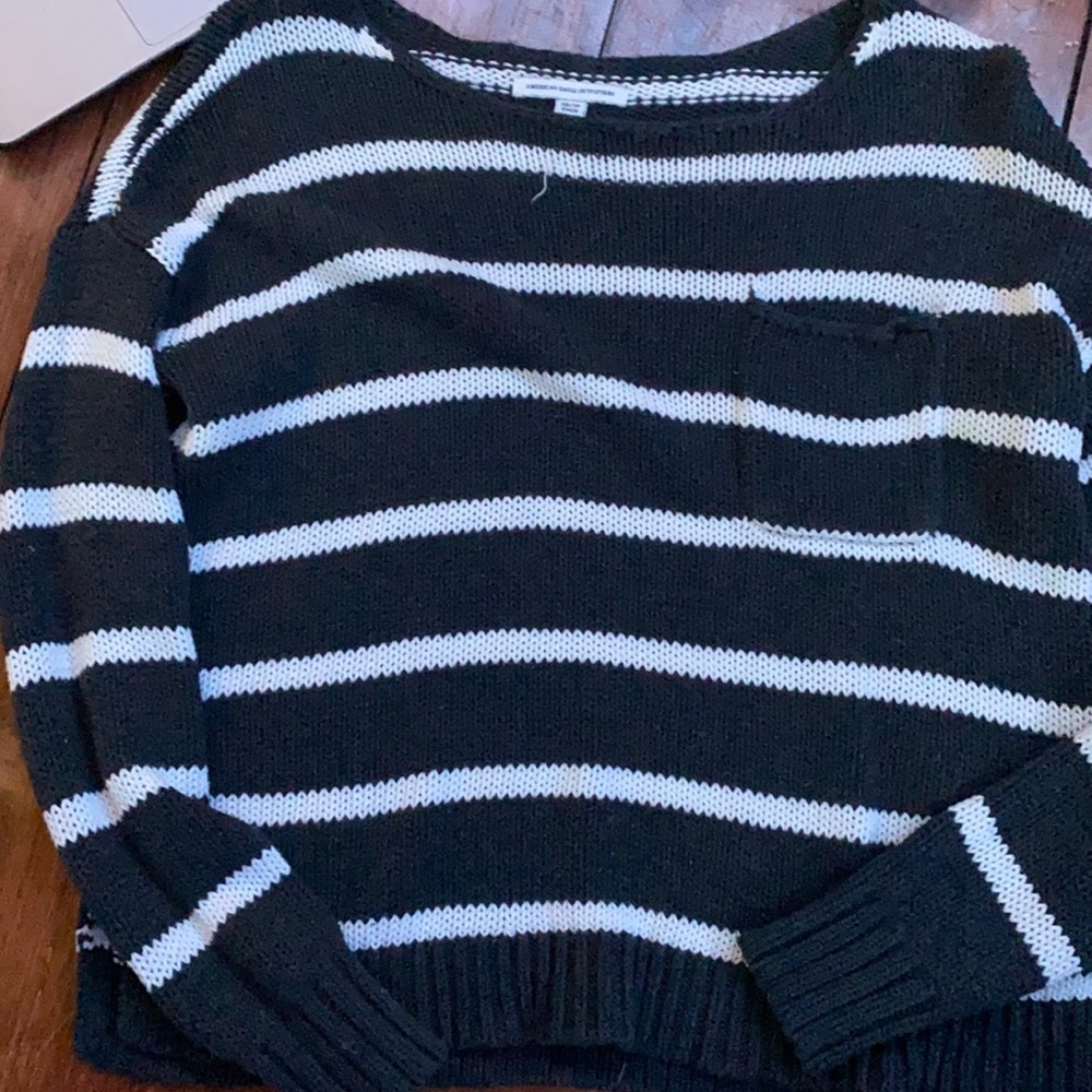 American eagle sweater